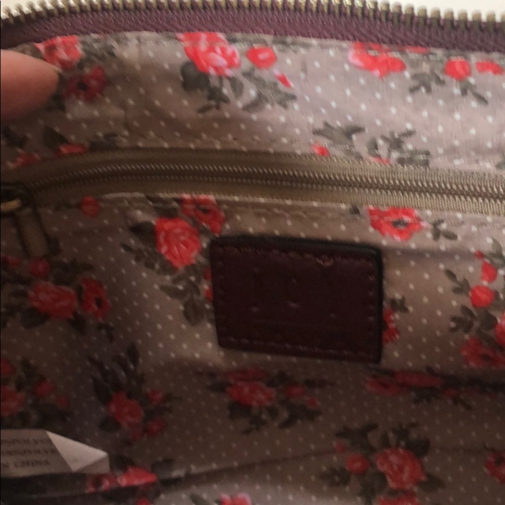 Joy Susan Burgundy Cross Body - Picture 5 of 7